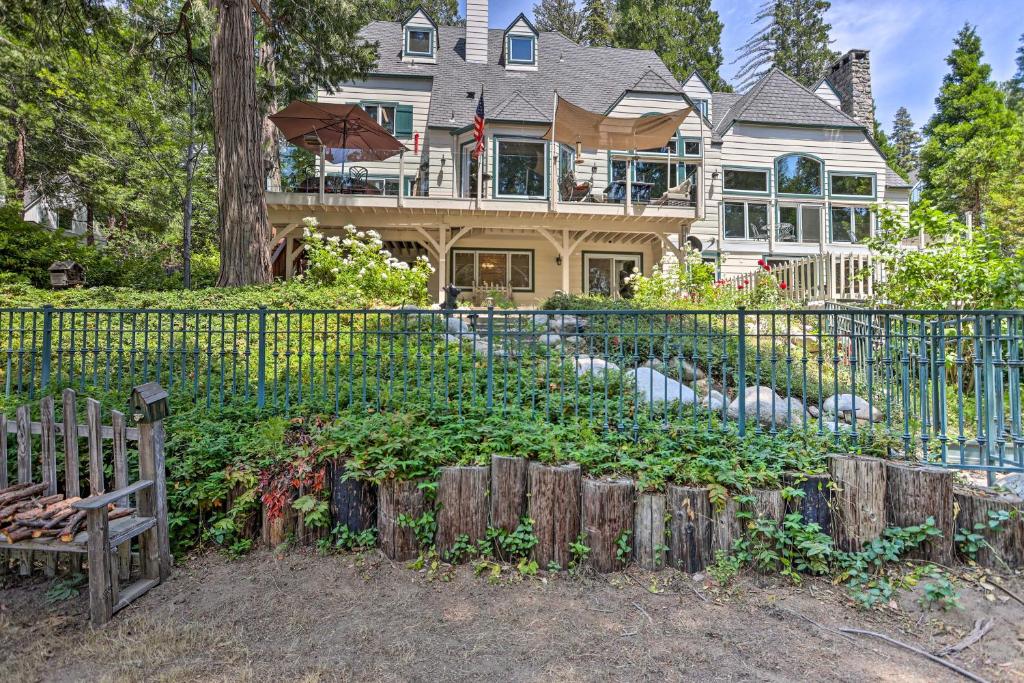 Waterfront Lake Arrowhead Home with Sunset Views!, Lake Arrowhead