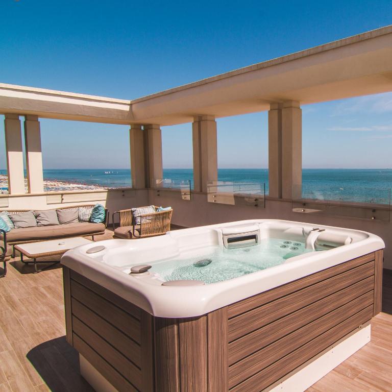 Hotel Ambasciatori - Resim 16