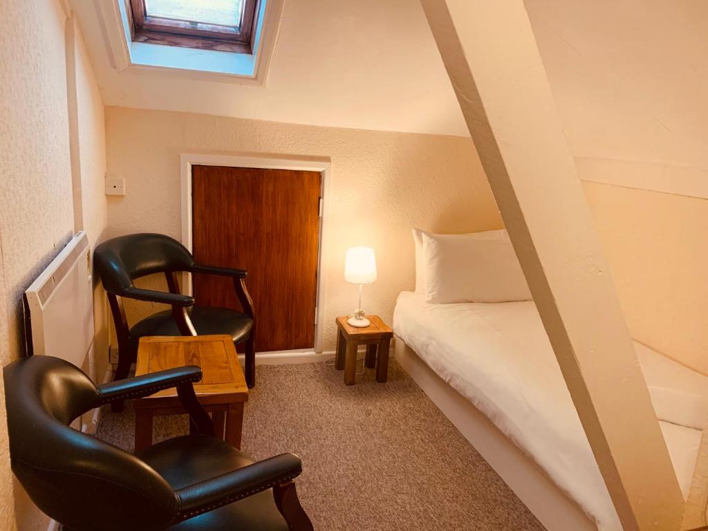 The Preston - Quadruple Room