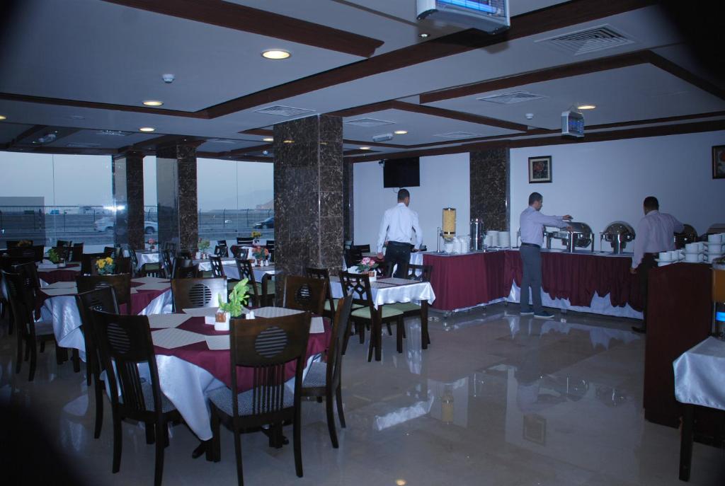 Restaurace v ubytování Diwan Al Amir