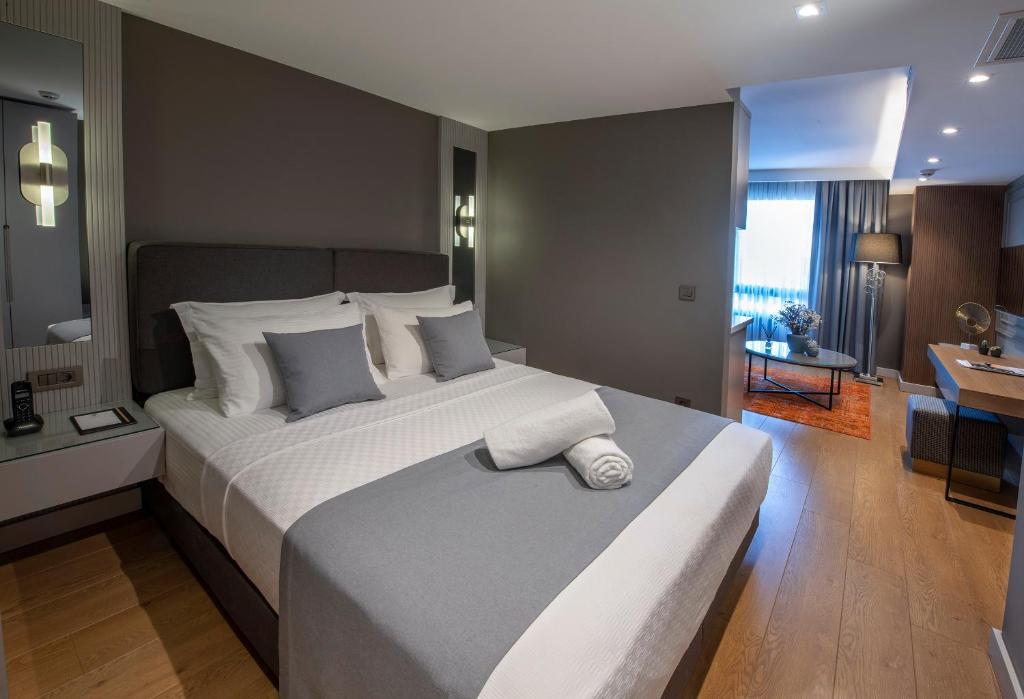 Valente Suites&Hotel - 1