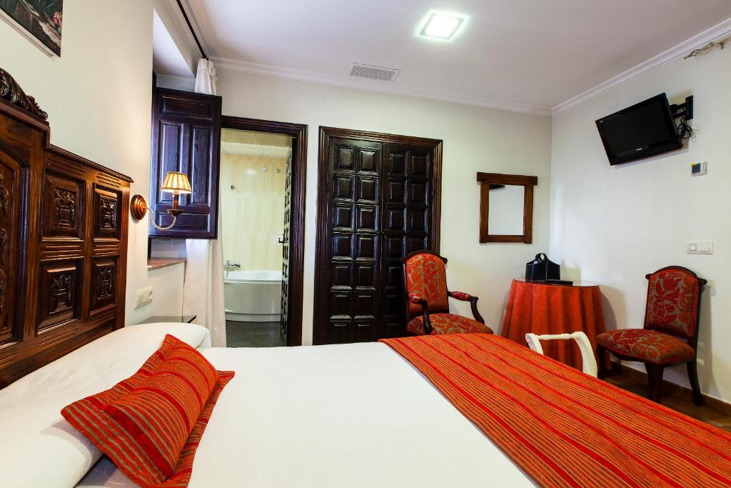 Hotel Palacio del Intendente - Deluxe Double Room With Spa Bath