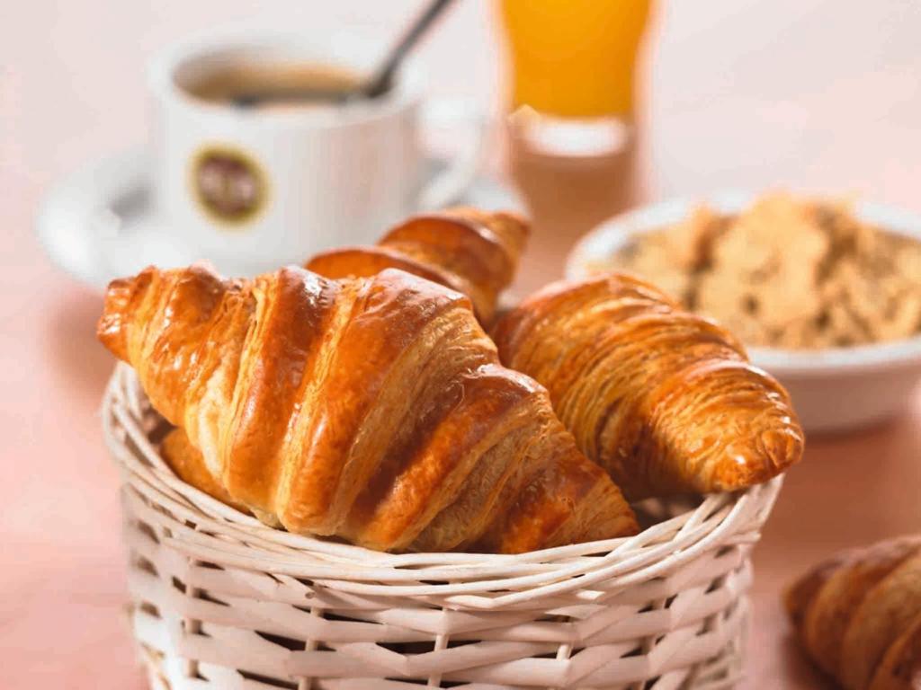 B&B HOTEL Paris Porte des Lilas - Resim 28