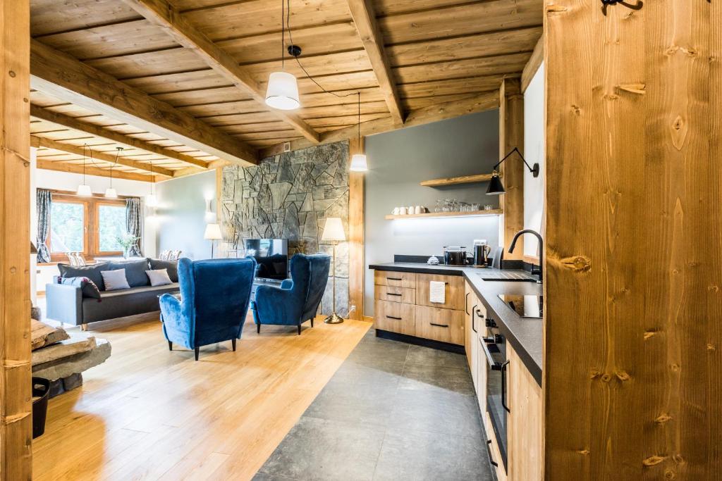 Kuchyňa alebo kuchynka v ubytovaní PREMIUM Apartament Krokus - Giewont View