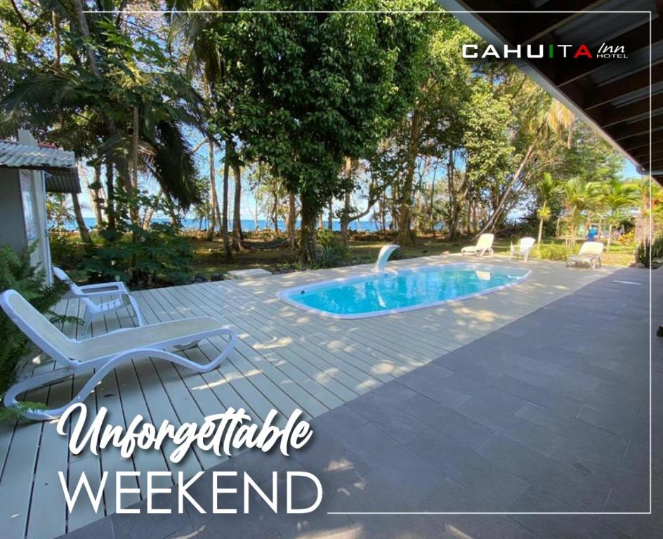 Bazén v ubytování Cahuita Inn nebo v jeho okolí