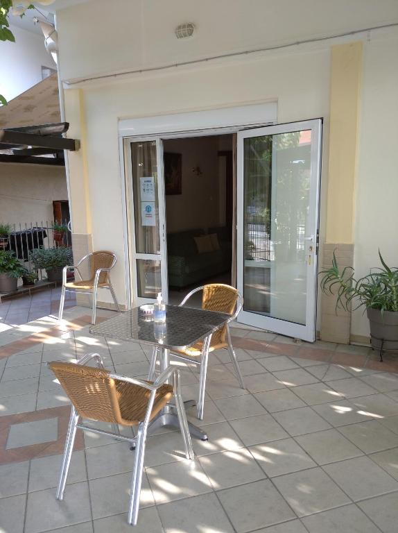Patio nebo venkovní prostory v ubytování Hotel Ion