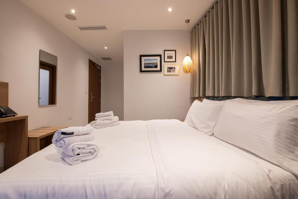 Bliss Boutique Living - Large Double Room