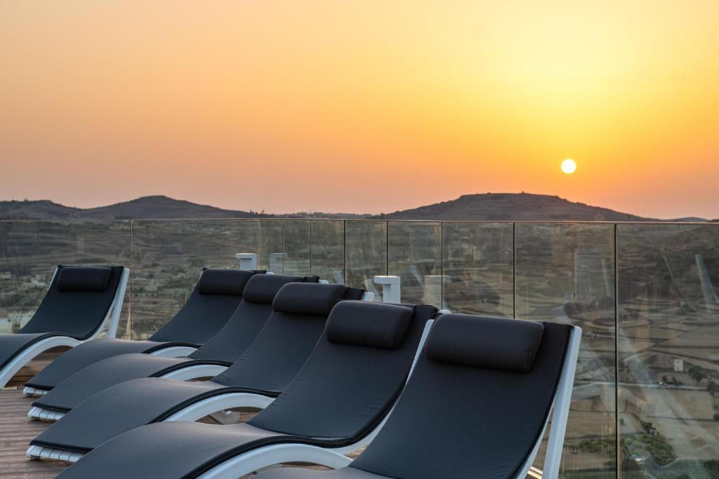 Bliss Boutique Living - 14