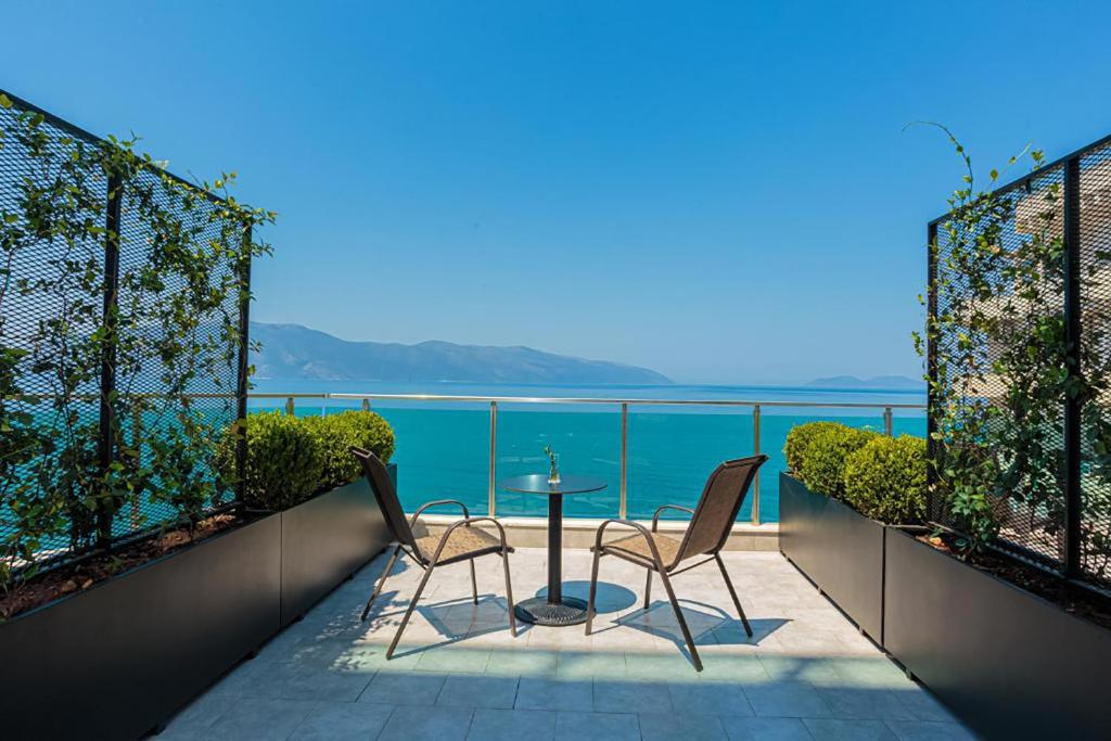 Toto Boutique Hotel & Apartments - 