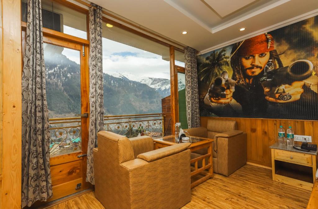 Üldine mäevaade või majutusasutusest Hotel Smugglers Mountain View - central heated & air Cooled #Free Pick from Volvo Bus Stand pildistatud vaade