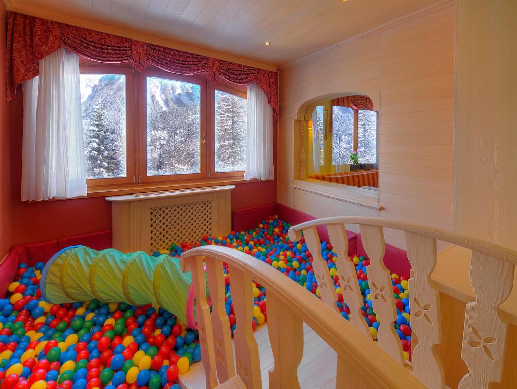Dětský klub v ubytování Hotel Madonna delle Nevi