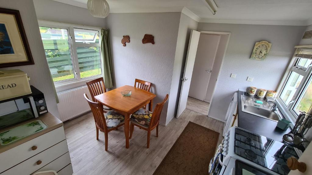 Kuchyň nebo kuchyňský kout v ubytování Hawthorn Self Catering Cottages