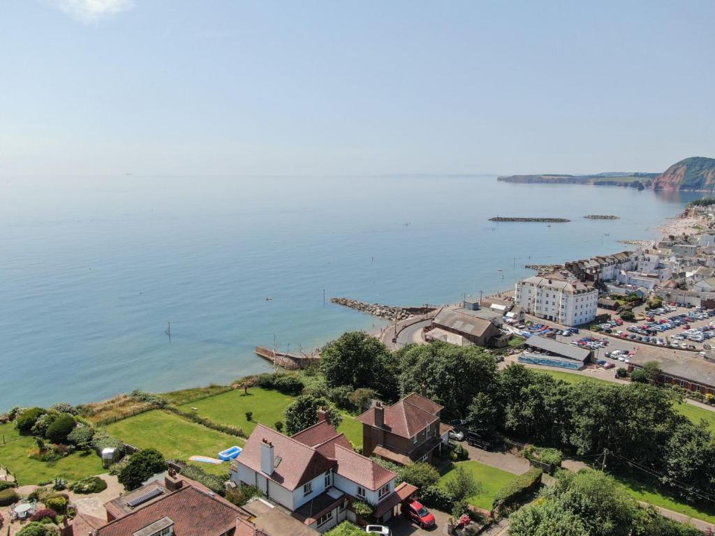 Shimoda, Sidmouth - Four-Bedroom House