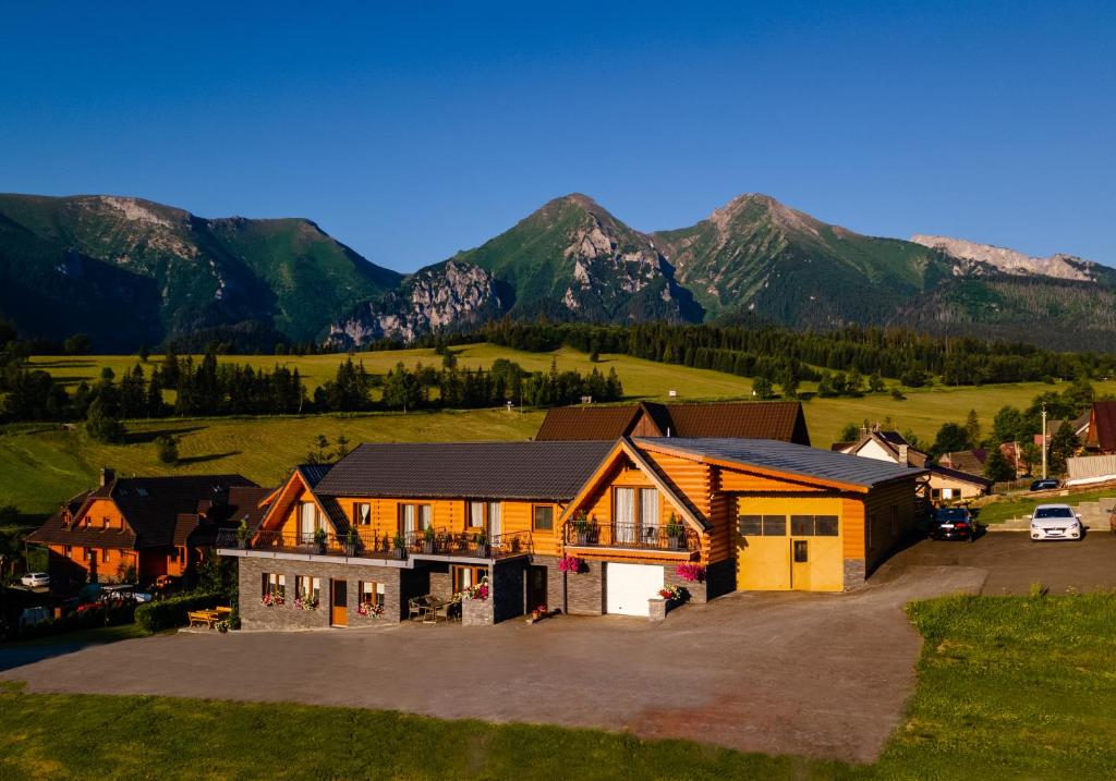 Nespecifikovaný výhled na hory nebo výhled na hory při pohledu z bed and breakfast