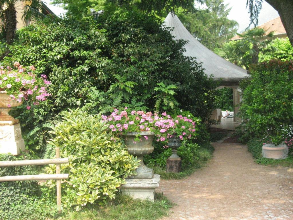 A garden outside Hotel La Bussola