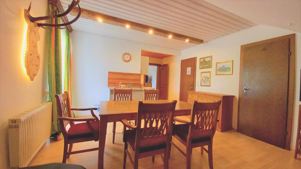 Ferienwohnungen Almsonne - Apartamento De Dos Habitaciones Con Balcón