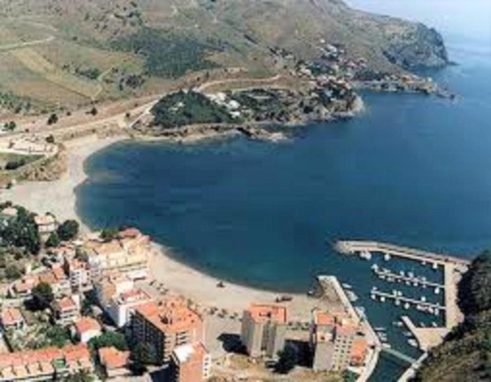 CASA, Colera – Updated 2022 Prices
