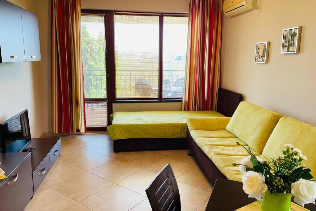 TV a/nebo společenská místnost v ubytování Apartment Doris