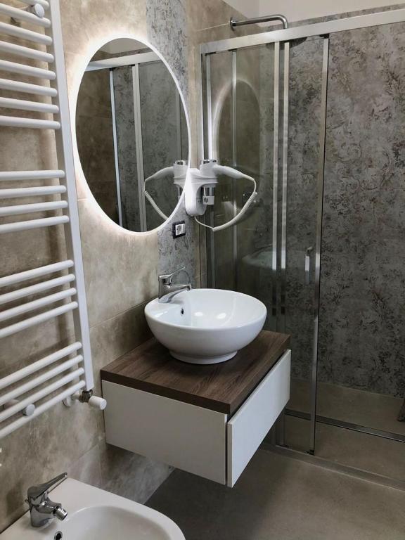 A bathroom at Appartamento Magnolia Deluxe