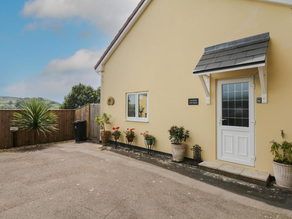 Cuckoo Cottage, Bridport (updated prices 2024)