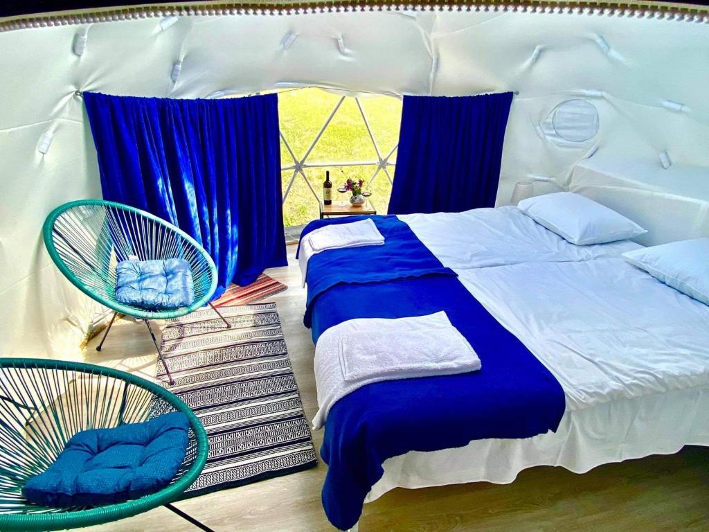 Postel nebo postele na pokoji v ubytování Zeta Camping