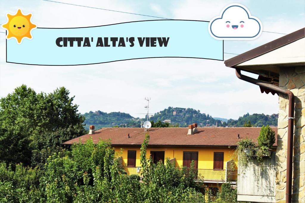 A general mountain view or a mountain view taken from Az apartmant