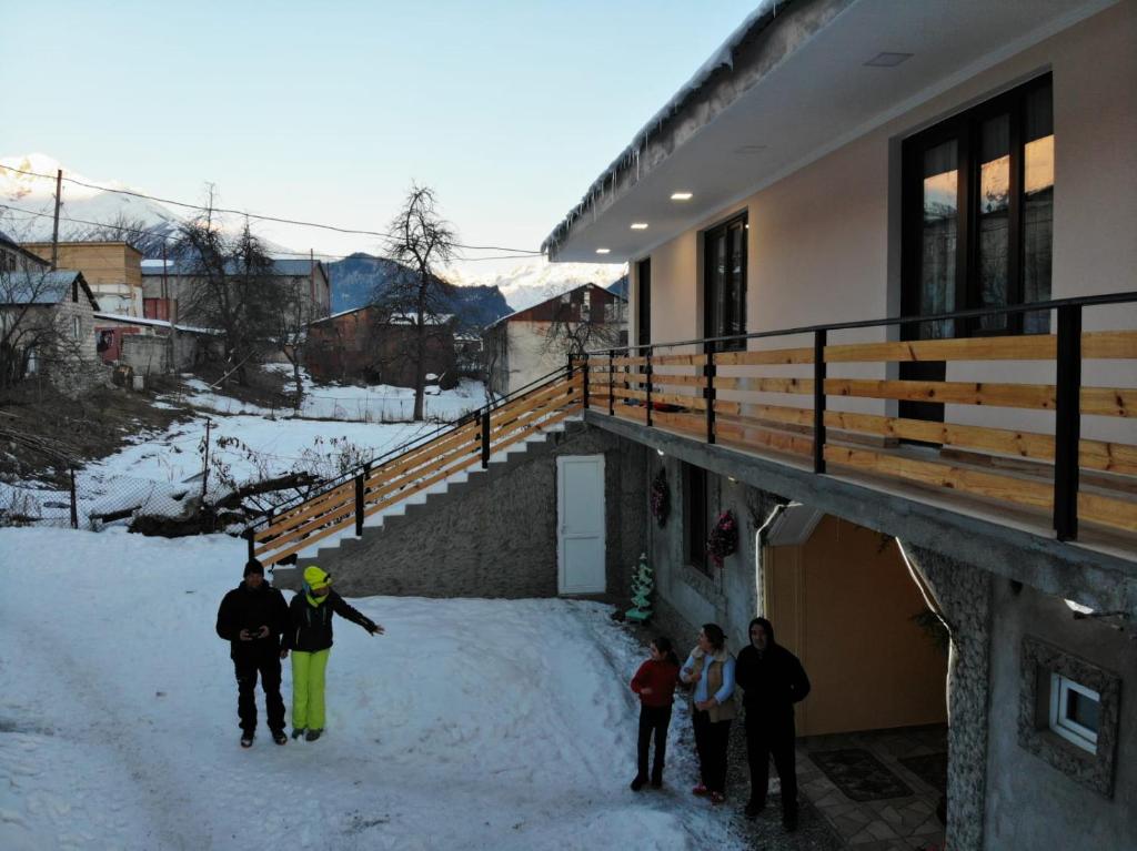 Guesthouse Kurdiani in Mestia v zimě