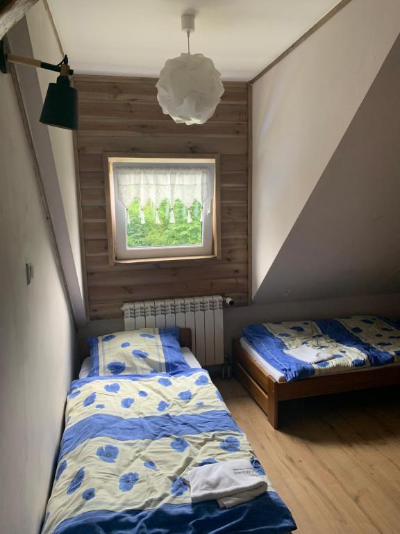 Latarnia Wagabundy Bieszczady - Habitación Triple Con Baño