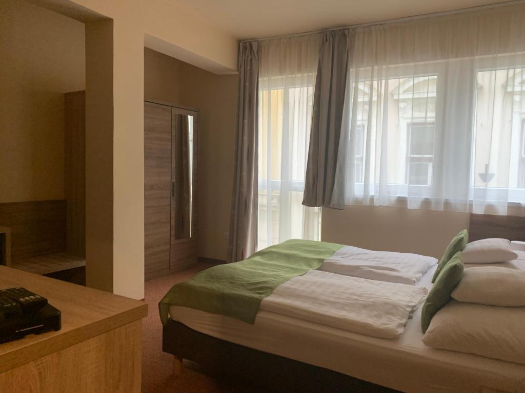 Centrooms Eger - Resim 17