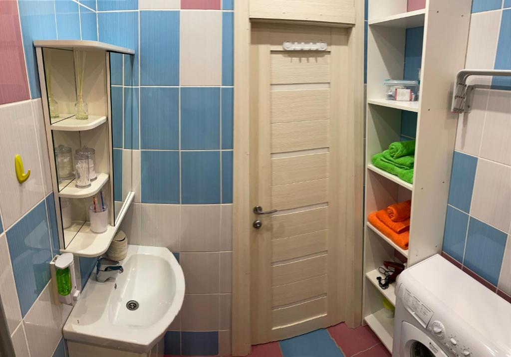 Orange House - Housity