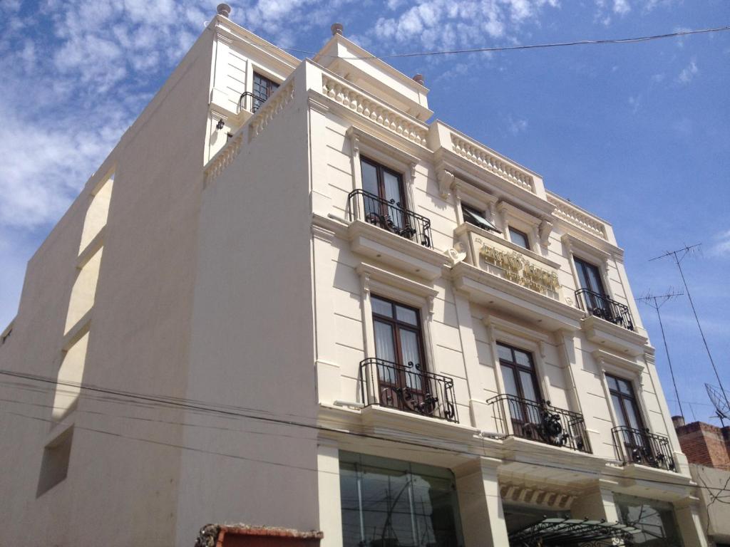Budova, kde se hotel nachází
