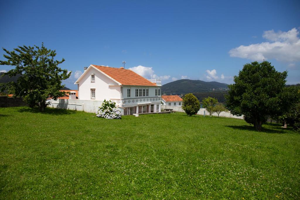 Casas y chalets Beachfront Surf & Holiday House, up to 12 persons en Villarrube, Galicia