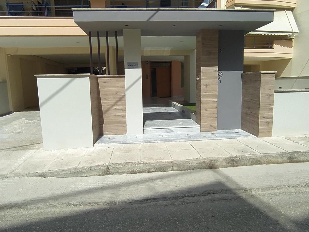 Ioanna's Luxury Two Bedroom Apartment - 19