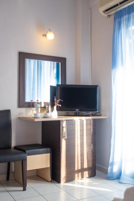 A television and/or entertainment centre at Christof Studios