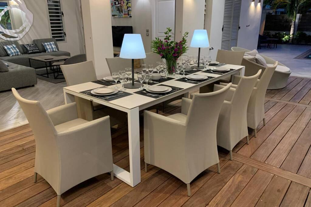 Posezení v ubytování Villa Manzana : neuve 4ch 4sdb 2 piscines - LUXE