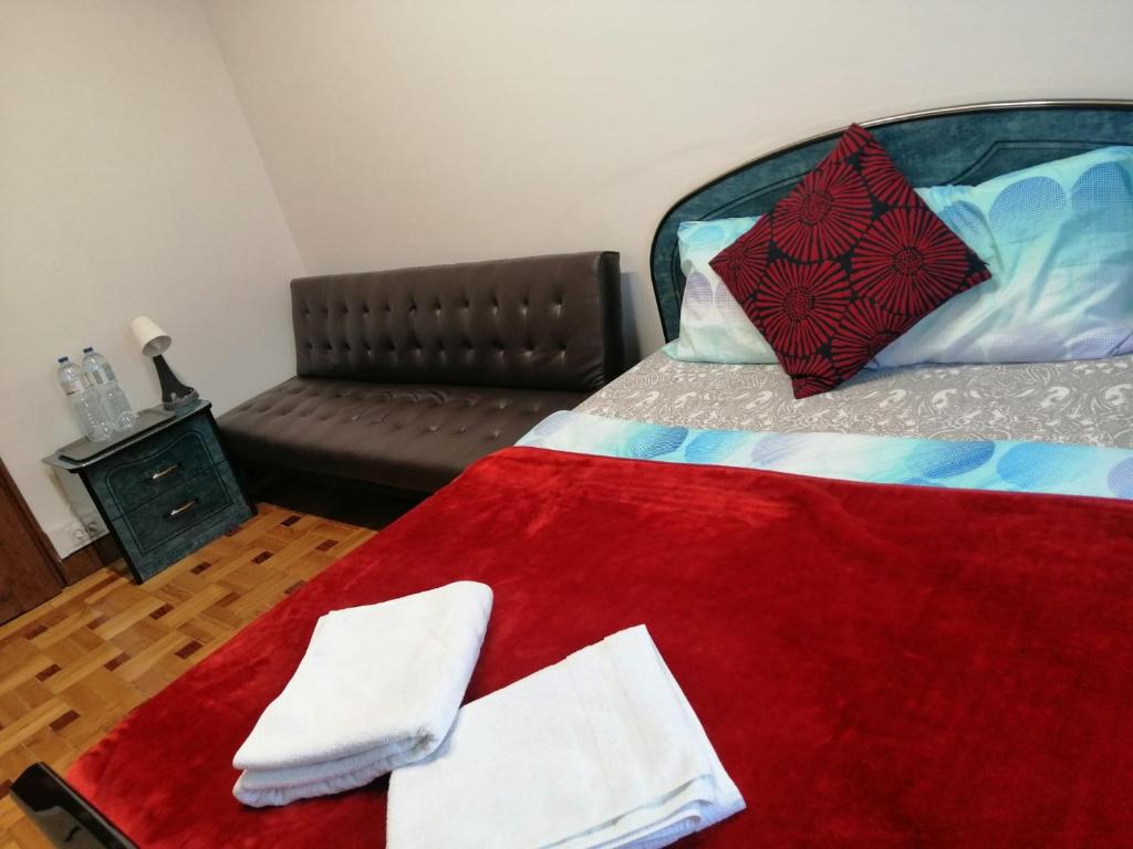 Postel nebo postele na pokoji v ubytování Sasimi Nice Hostel