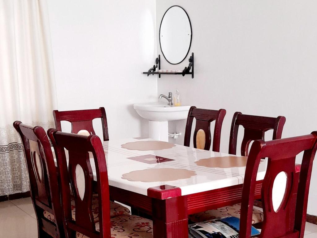 Furnished Homes Nakuru with pool & GYM - Appartement D'une Chambre