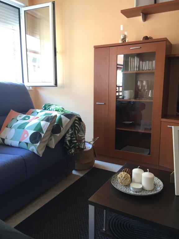 A seating area at Apartamento Puerto de Foz