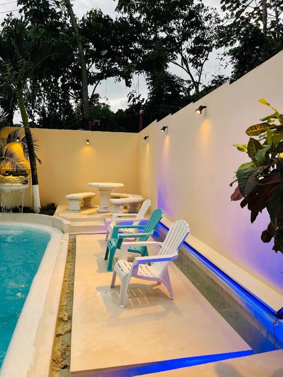Manuel Antonio White Sands Hotel pool