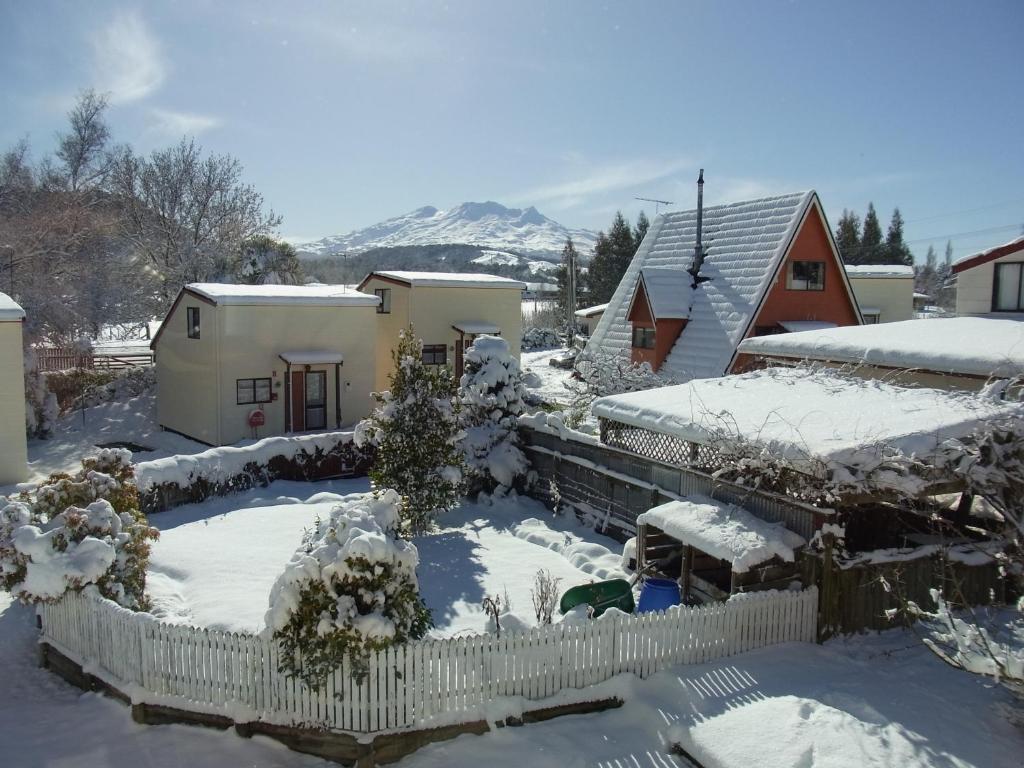 Ossies Motels and Chalets - Resim 5