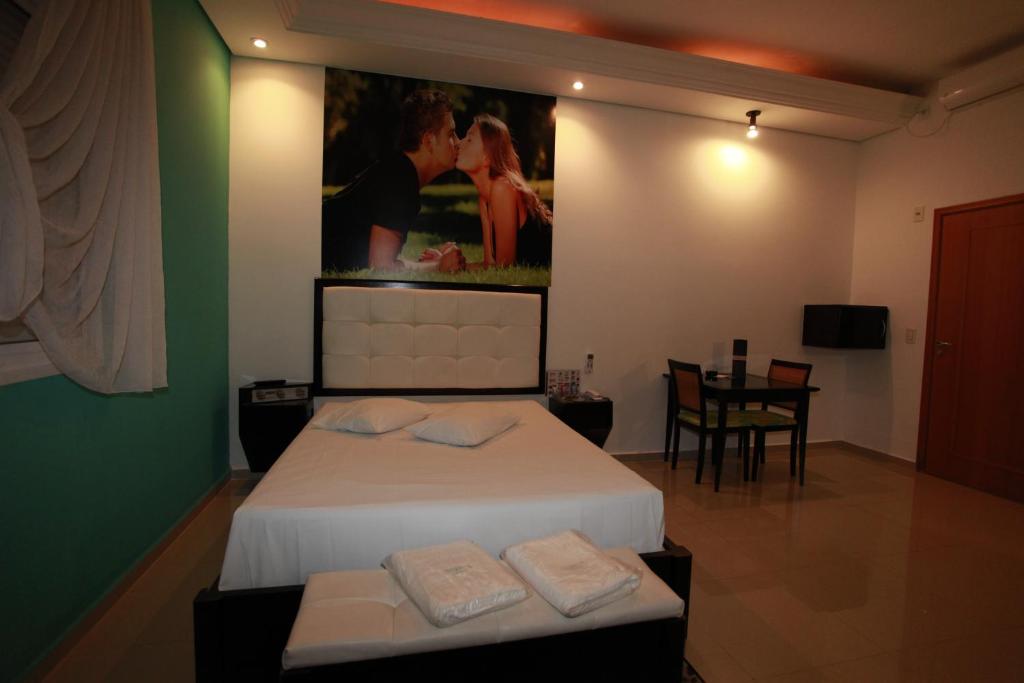  Liverpool Hotel & Motel