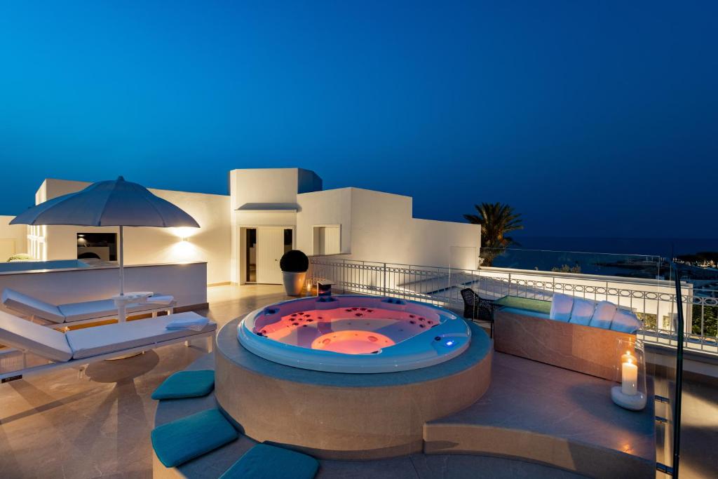 Grotta Palazzese Beach Hotel - Suite Met Bubbelbad