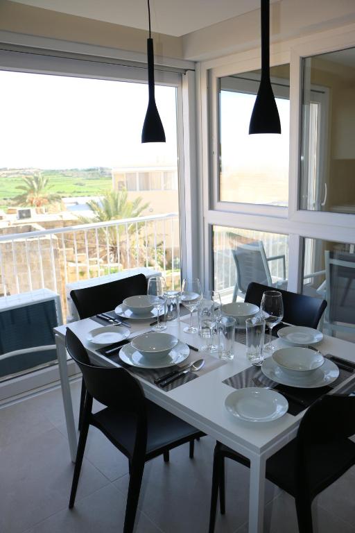Foto sihtkohas Qala asuva majutusasutuse Wileg 4A Luxury Studio Apartment with Shared Swimming Pool. galeriist