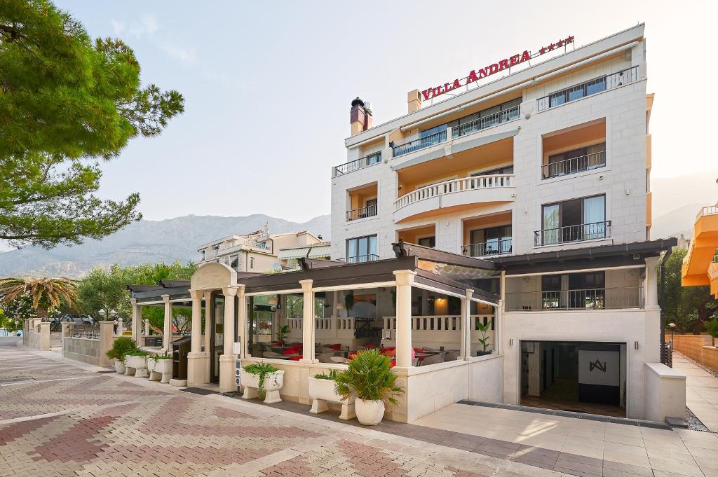 Budova, kde se hotel nachází