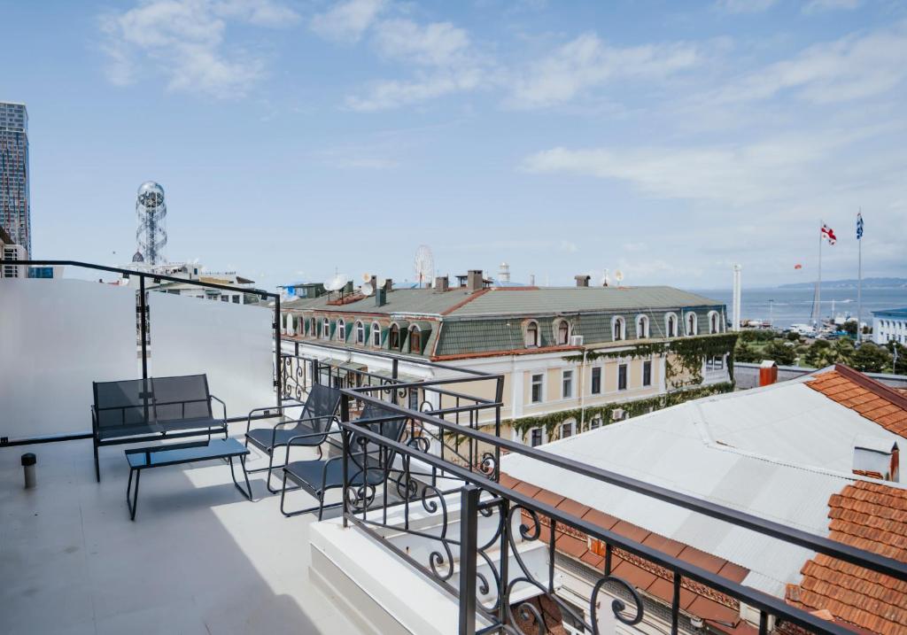 Balkón nebo terasa v ubytování West Apart Hotel