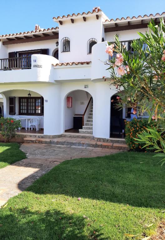 APARTAMENTOS SON BOU Z5, Son Bou – Updated 2023 Prices