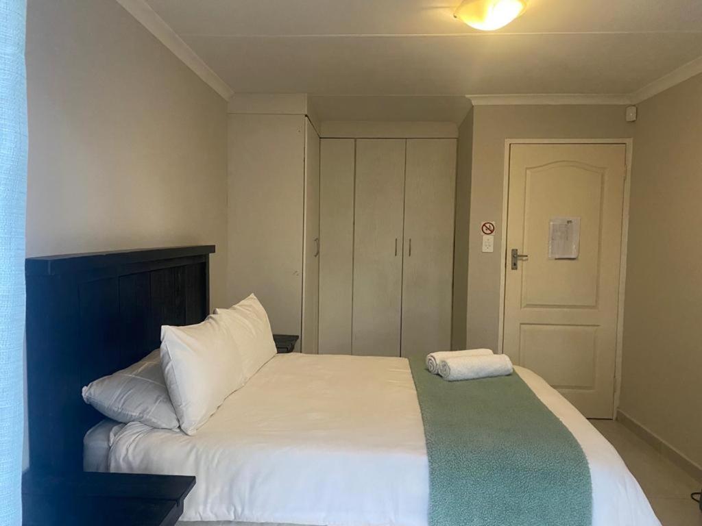 Ndzuti Guest House - Chambre Double Avec Balcon