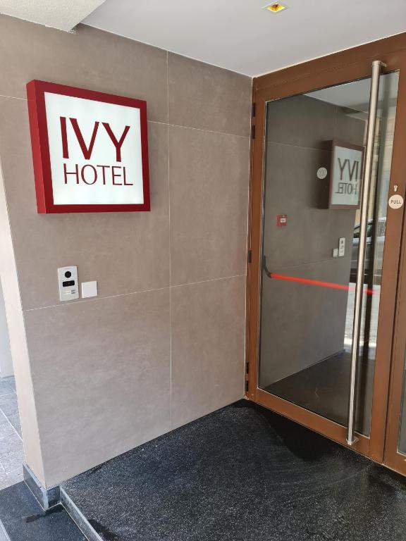 Certifikát, hodnocení, plakát nebo jiný dokument vystavený v ubytování Ivy Hotel - Adults Only
