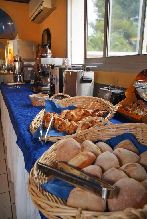 Nourriture dans l'hôtel ou à proximité