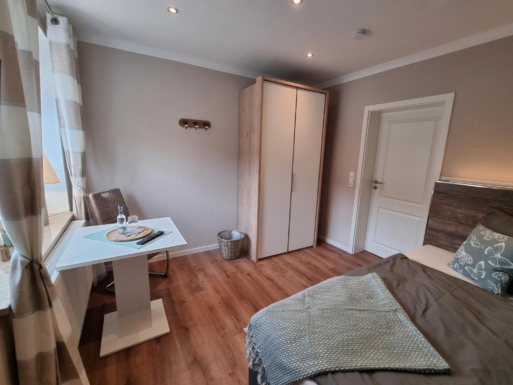 Postel nebo postele na pokoji v ubytování Landhotel Hof Barrl